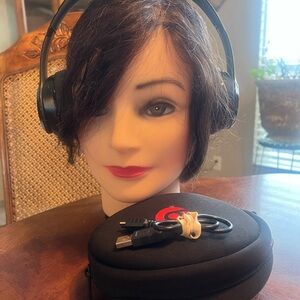 Beats Solo2 Wireless Headphones